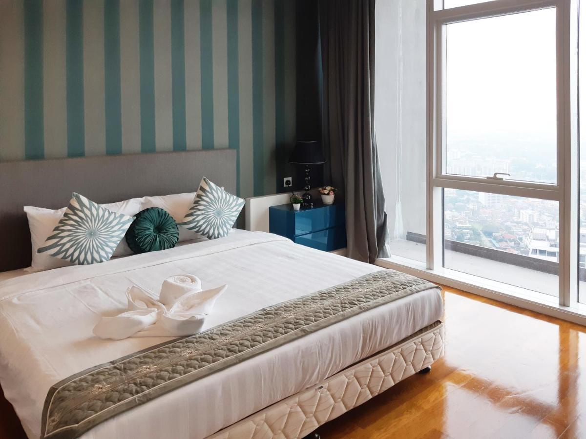 Serviced Suites At Platinum Klcc Kuala Lumpur Luaran gambar